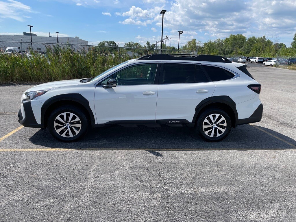 2024 Subaru Outback Premium photo 2