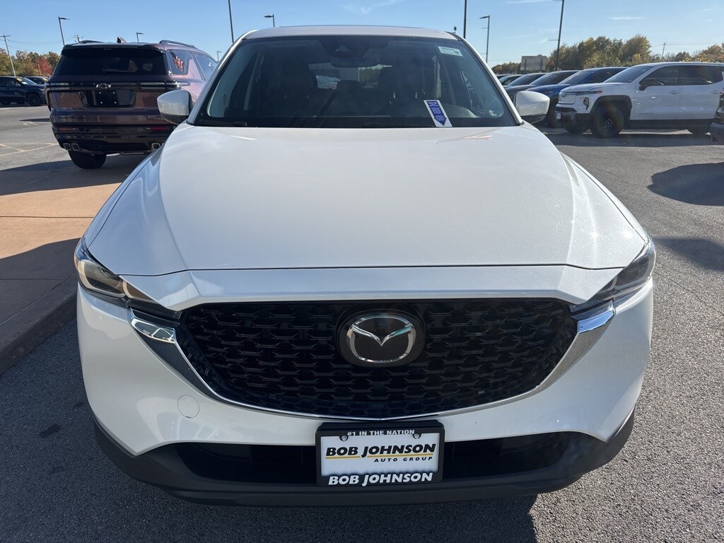 2022 Mazda CX-5 2.5 S Preferred photo 2