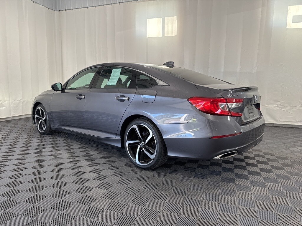 2018 Honda Accord Sport photo 2