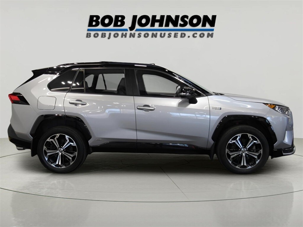 2021 Toyota RAV4 Prime XSE photo 3