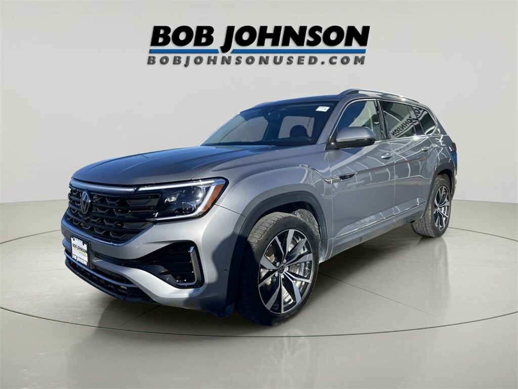 2024 Volkswagen Atlas SEL Premium R-Line photo 3