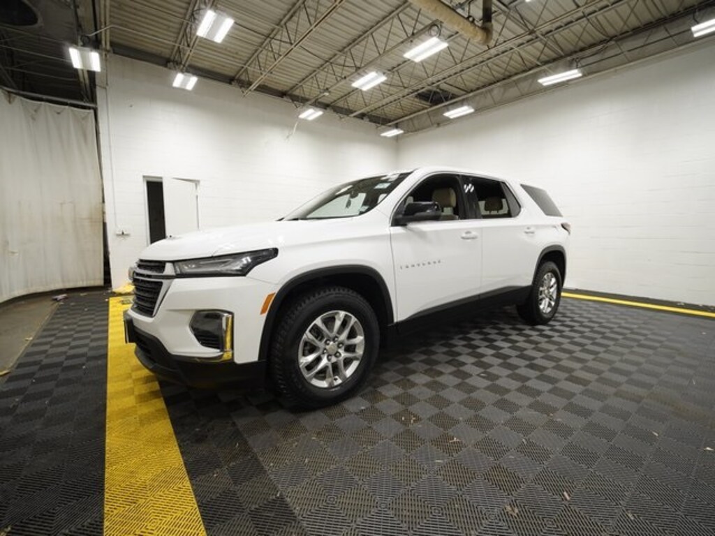 Certified 2023 Chevrolet Traverse LS SUV