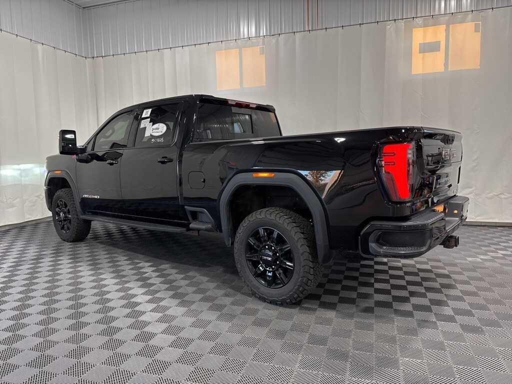 2025 Gmc Sierra 2500 HD AT4 photo 2