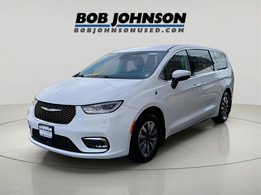 Used 2023 Chrysler Pacifica Hybrid Touring L Minivan/Van