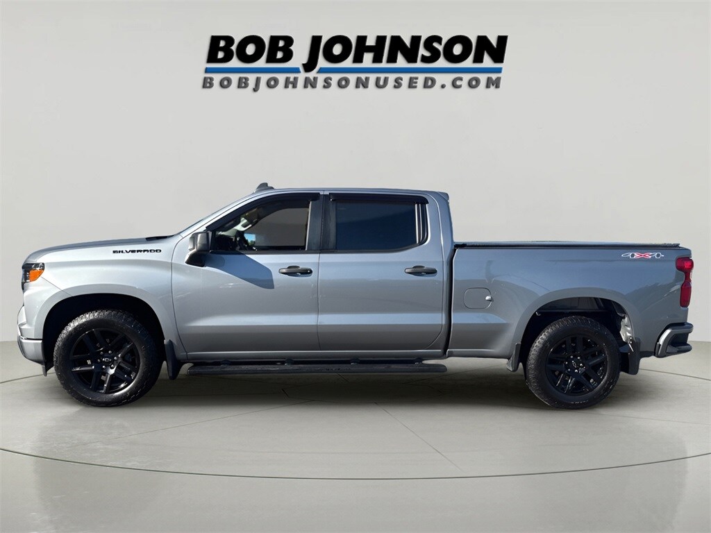 2023 Chevrolet Silverado 1500 Custom photo 4