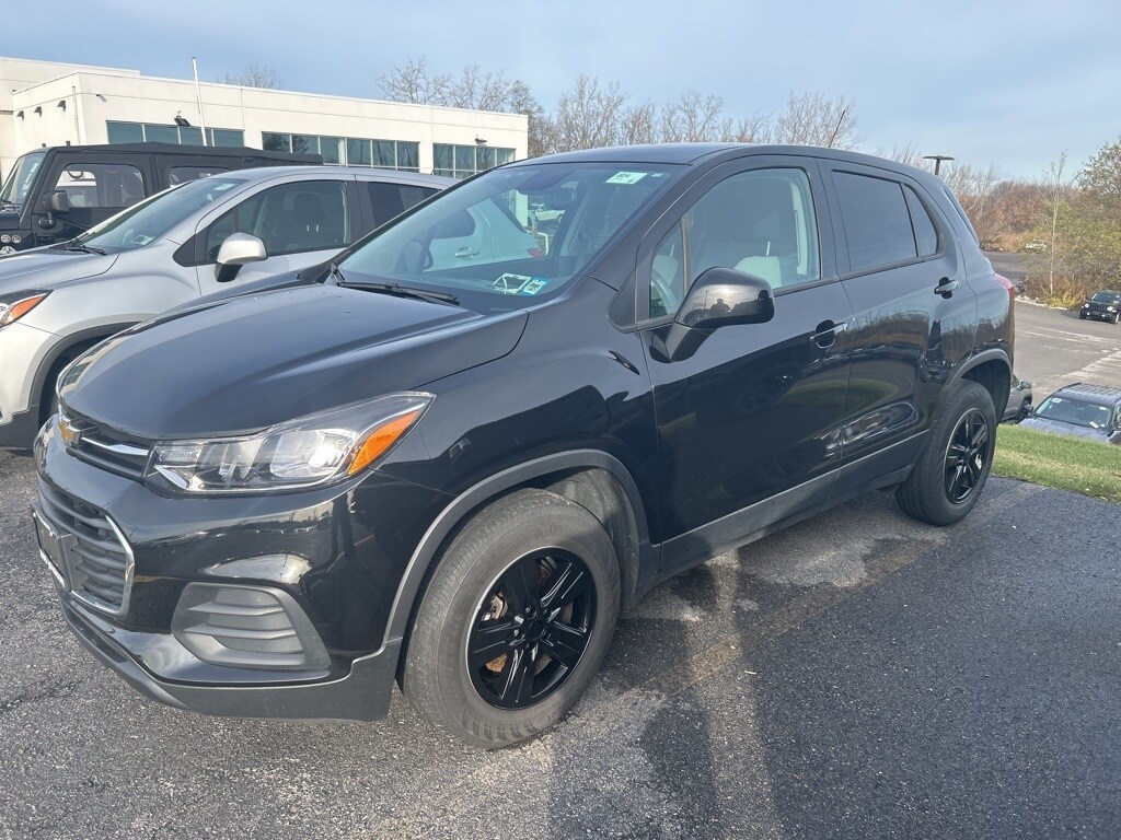 Used 2022 Chevrolet Trax LS SUV