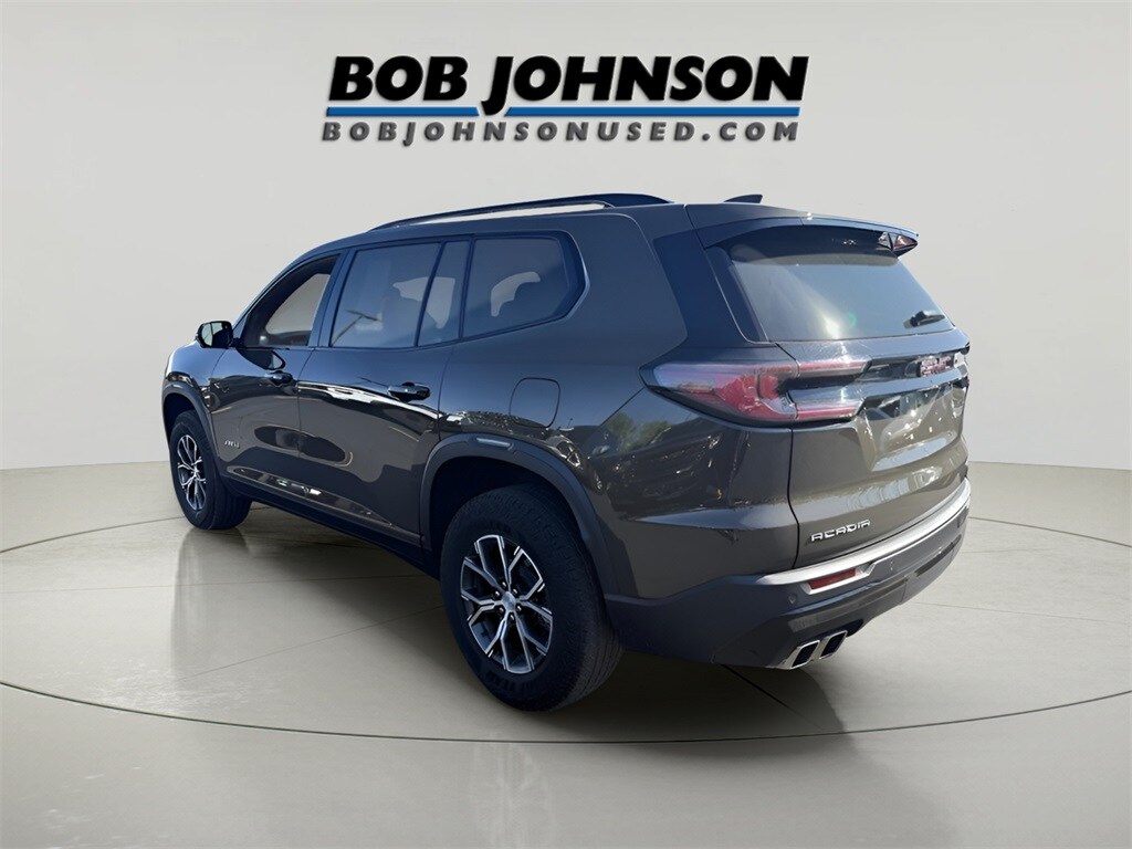 2024 Gmc Acadia AT4 photo 2