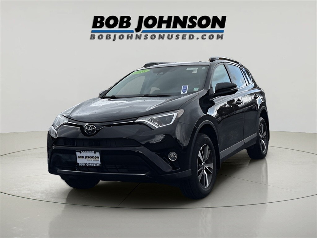 Used 2018 Toyota RAV4 XLE SUV