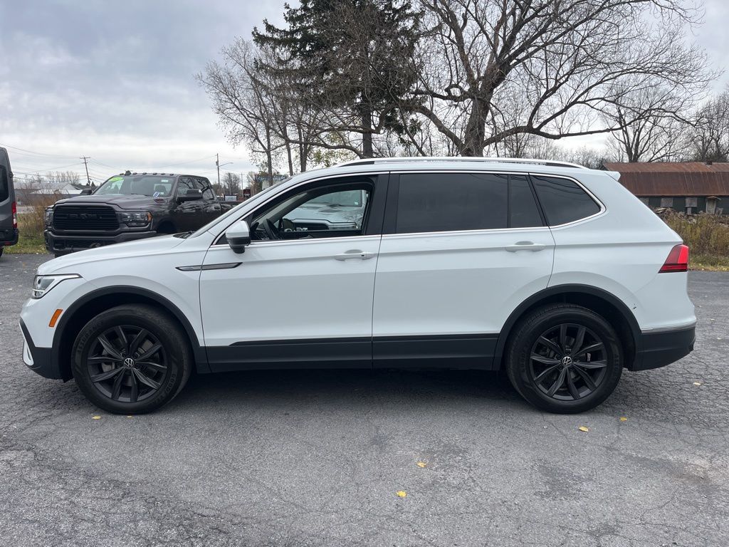 2024 Volkswagen Tiguan SE Wolfsburg Edition photo 4