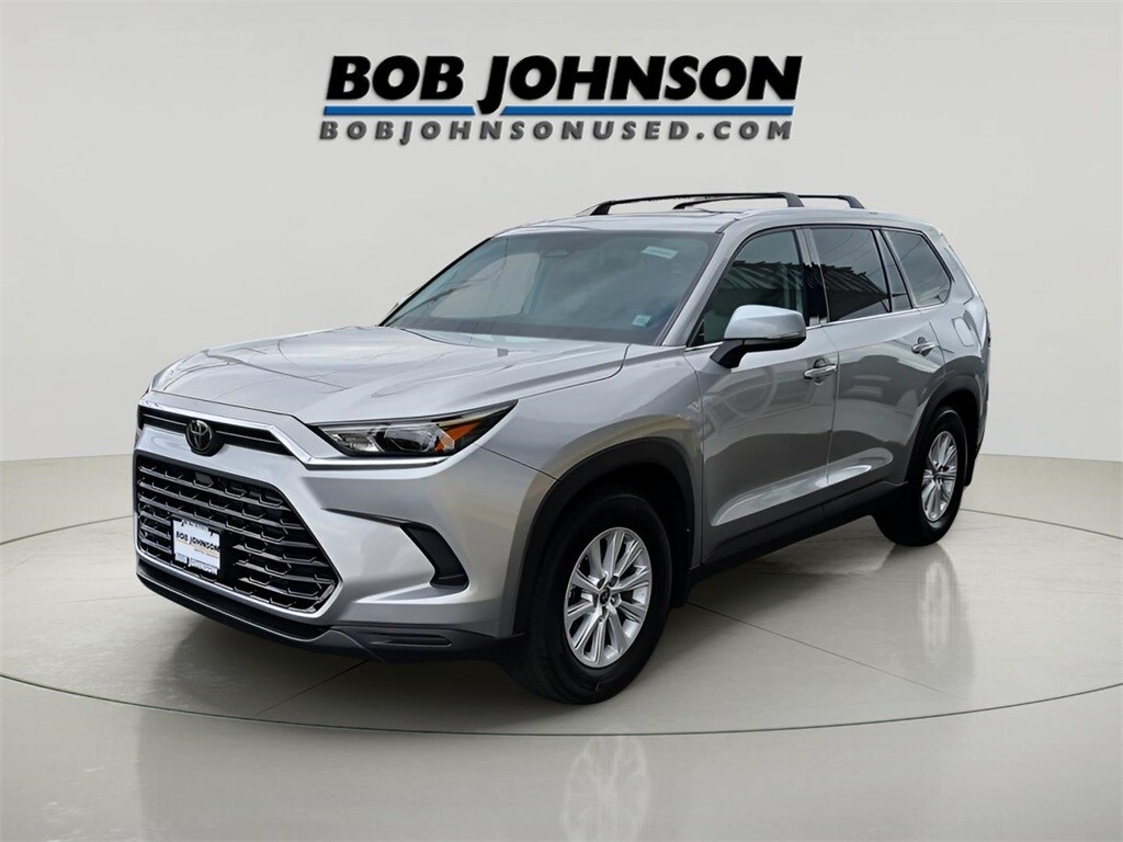 2025 Toyota Highlander Hybrid Base photo 3