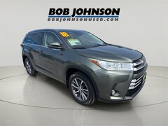 2018 Toyota Highlander SE SUV