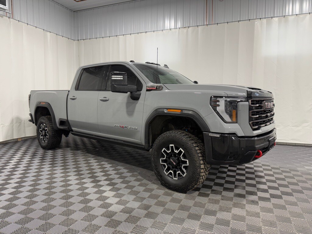 Used 2025 GMC Sierra 2500HD AT4X Truck