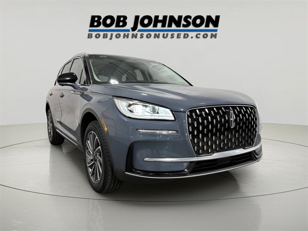 2023 Lincoln Corsair Reserve photo 2