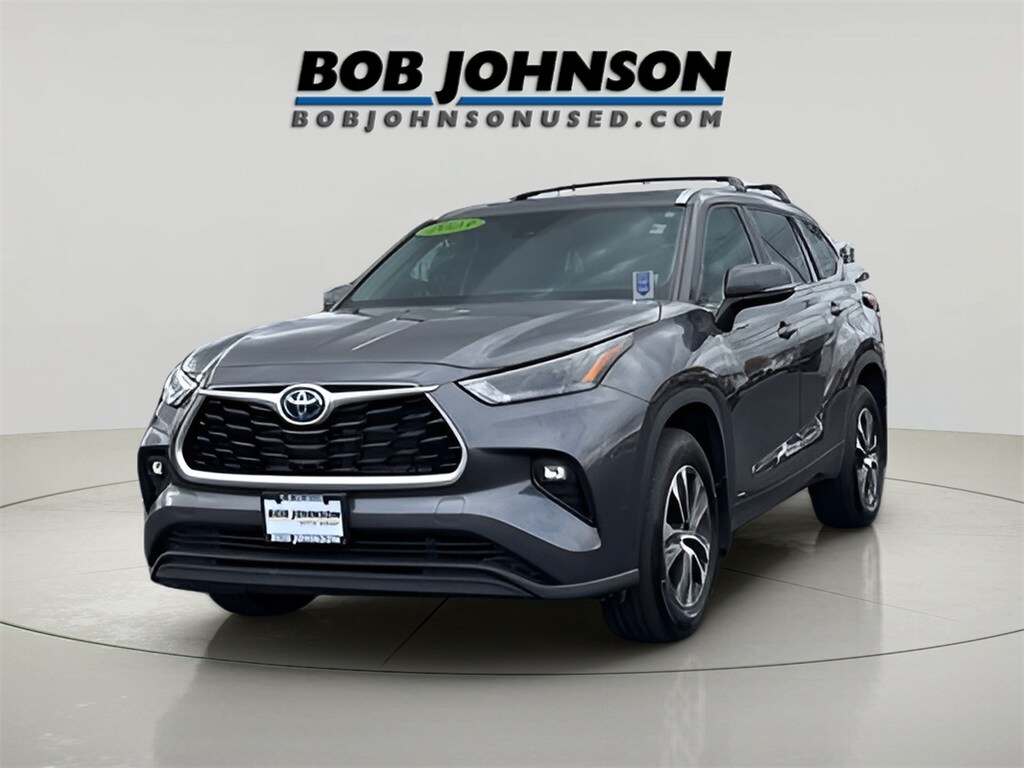 Used 2023 Toyota Highlander Hybrid XLE SUV