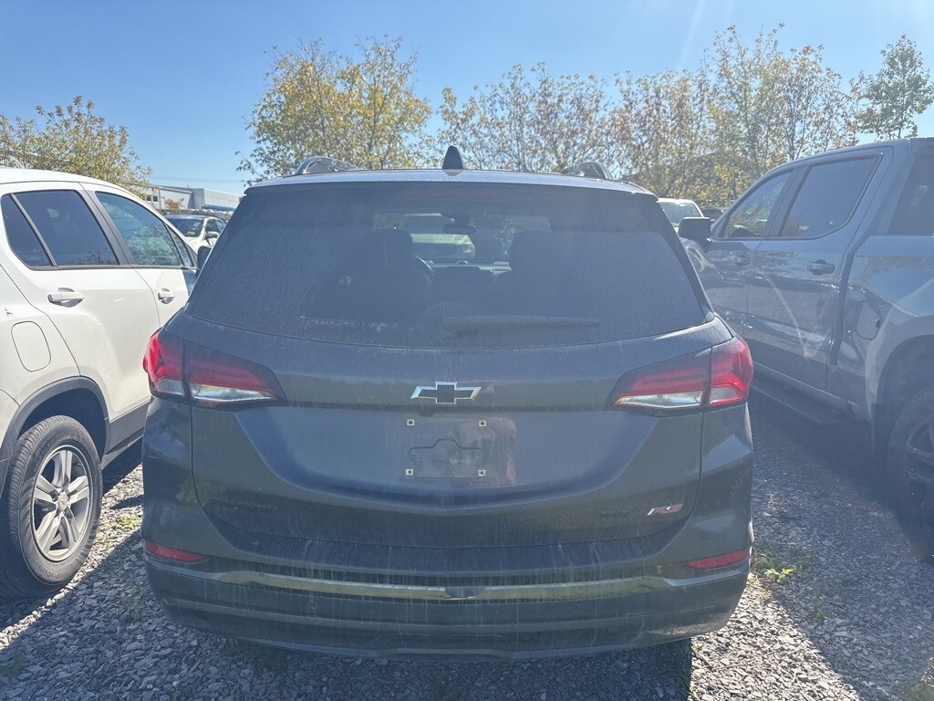 2022 Chevrolet Equinox RS photo 2