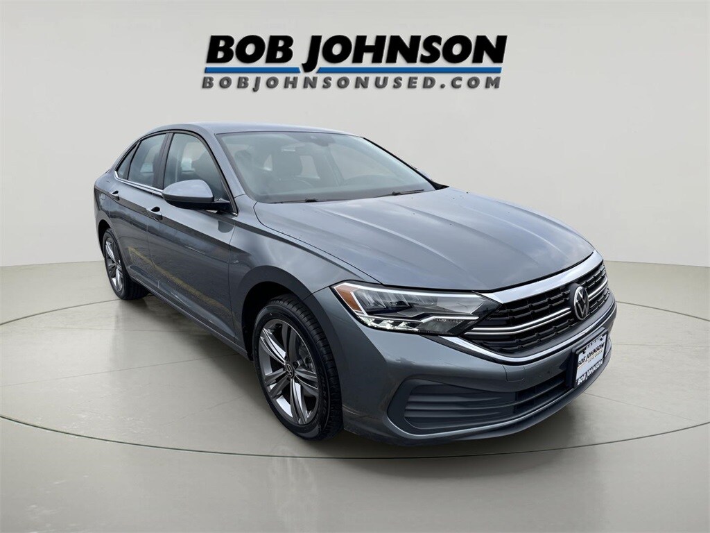 Certified 2022 Volkswagen Jetta 1.5T SE Sedan