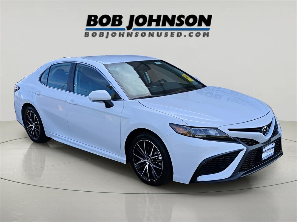 Used 2024 Toyota Camry SE Sedan