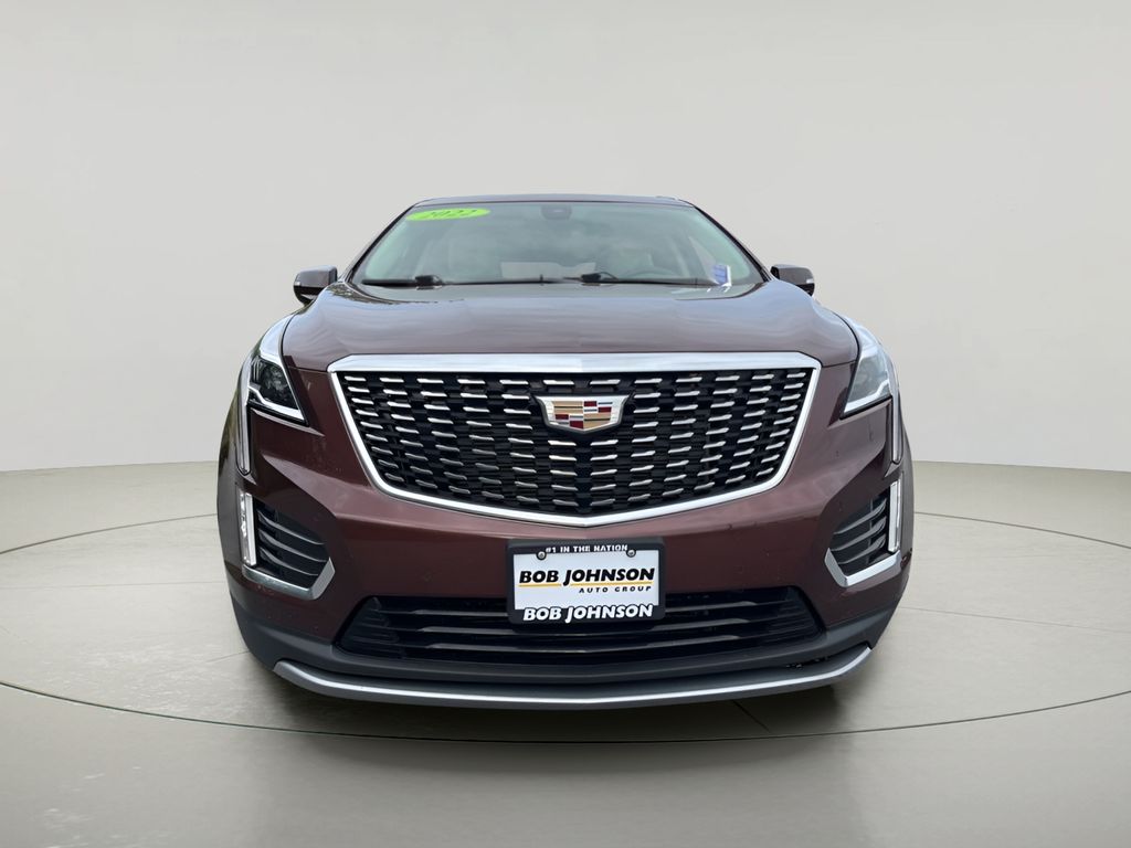 2022 Cadillac XT5 Premium Luxury photo 2