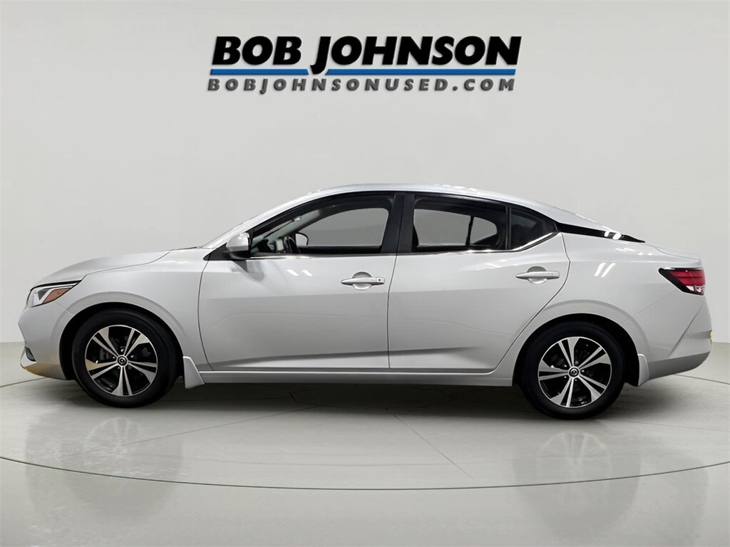 2021 Nissan Sentra SV photo 3
