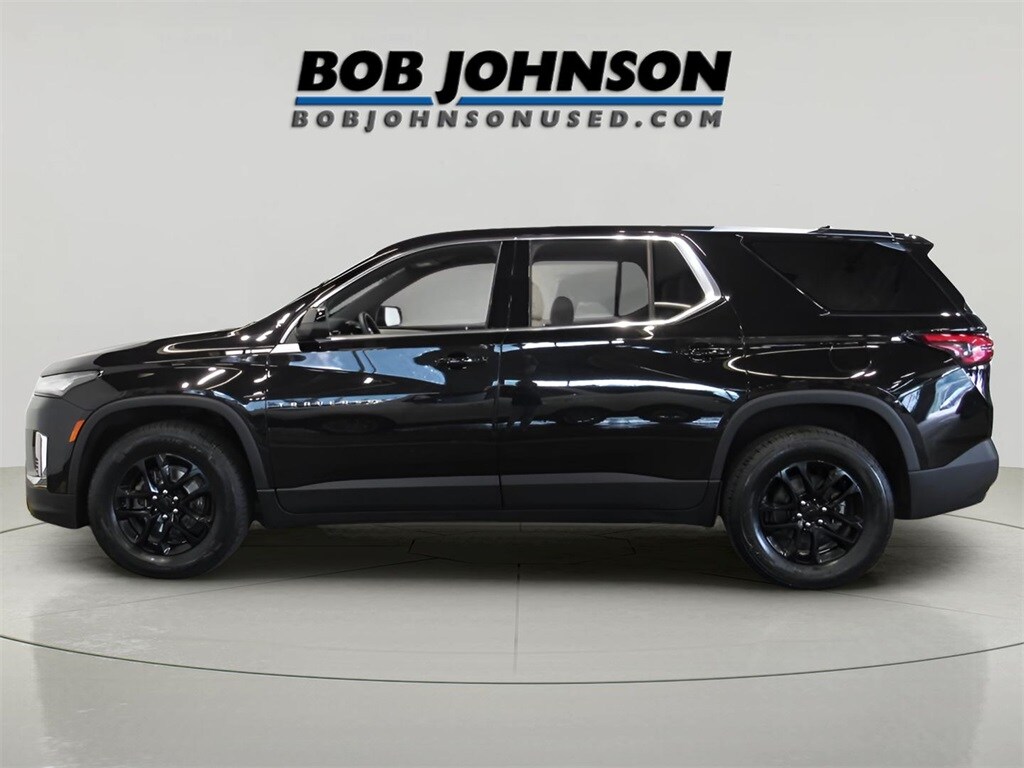 2023 Chevrolet Traverse LS photo 4