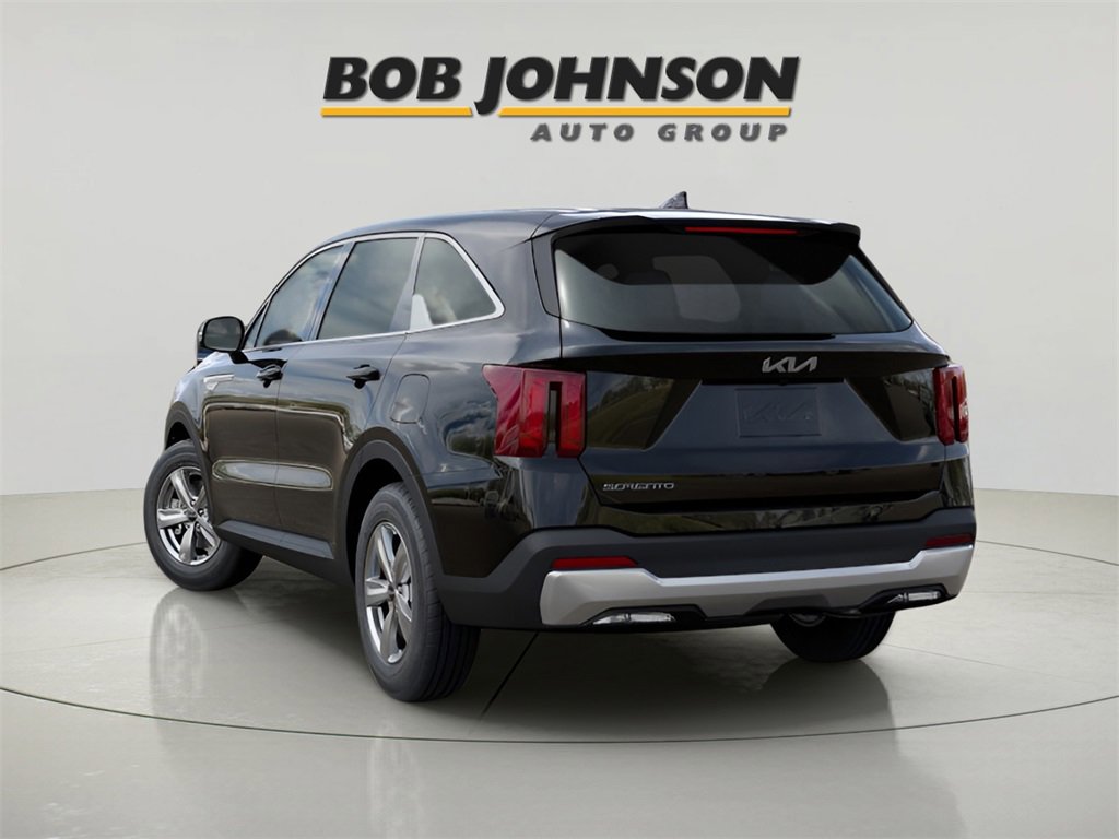 2026 Kia Sorento LX photo 4
