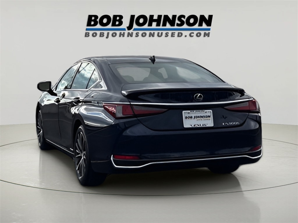Certified 2022 Lexus ES 300h Sedan