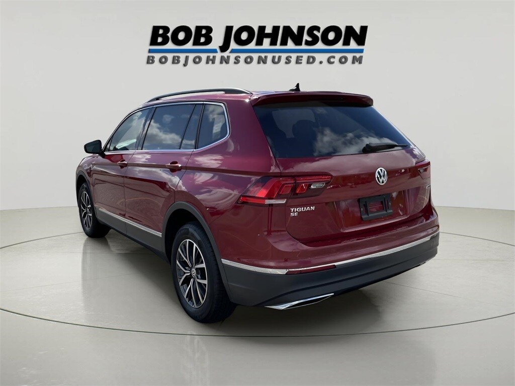 2020 Volkswagen Tiguan SE photo 3
