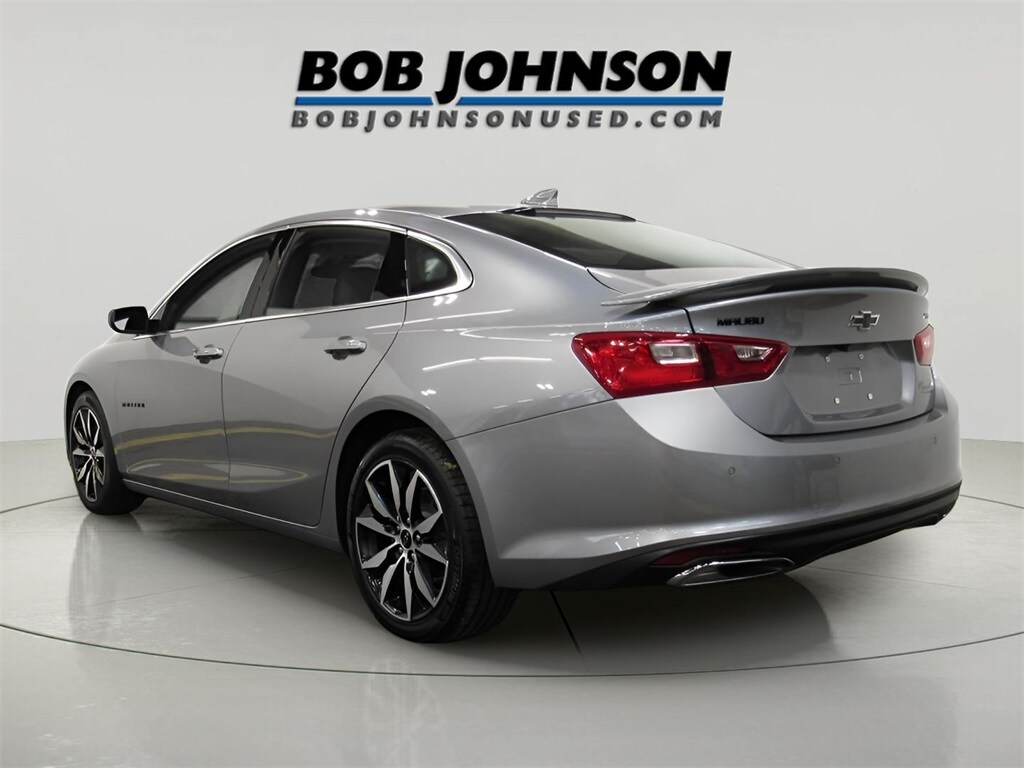 2023 Chevrolet Malibu RS photo 2