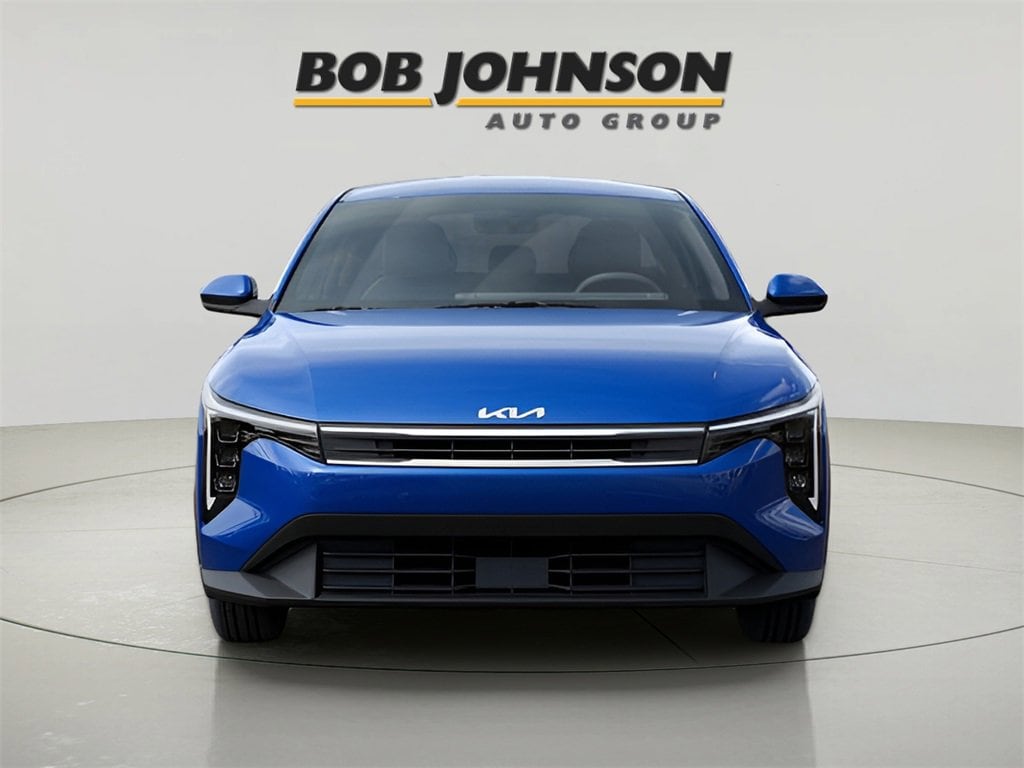 New 2025 Kia K4 LXS Sedan