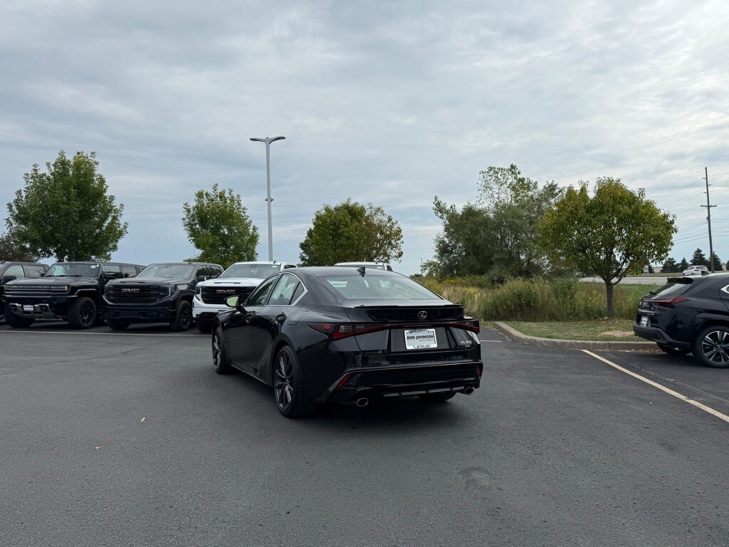 2022 Lexus IS 350 F SPORT AWD photo 4