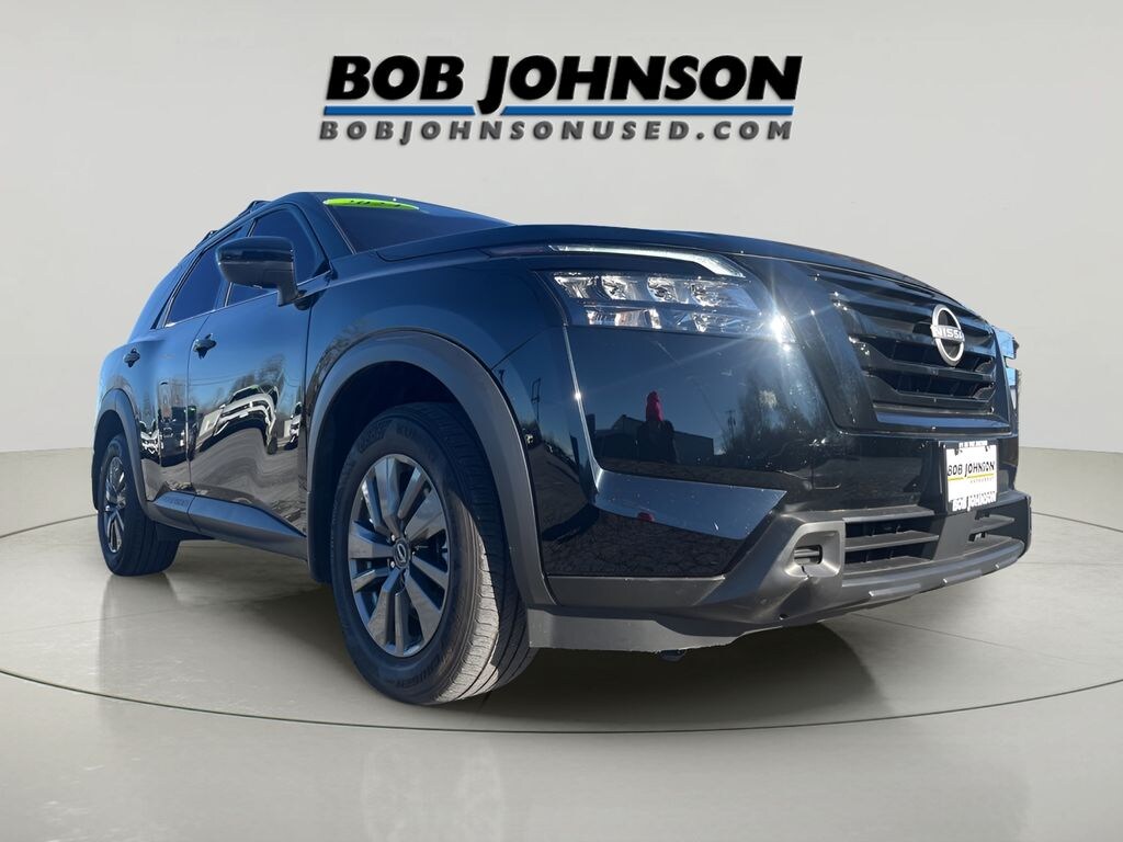 Used 2024 Nissan Pathfinder SV SUV