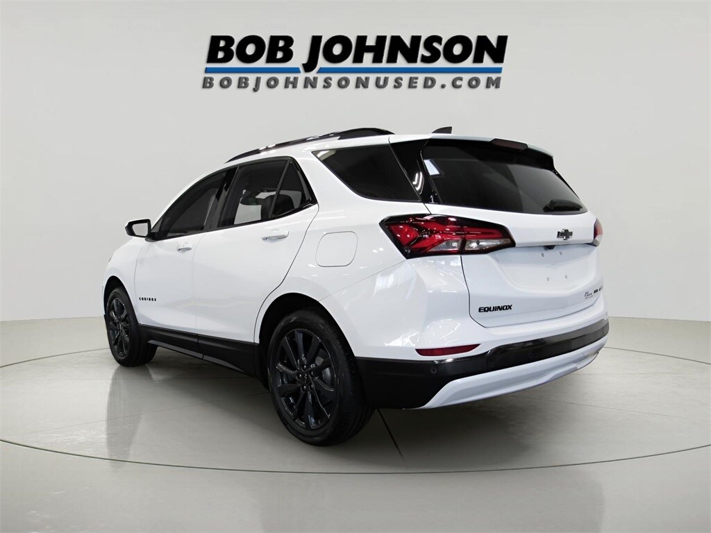 2023 Chevrolet Equinox RS photo 2