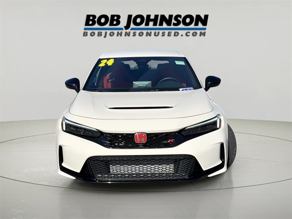 2024 Honda Civic Type R Hatchback photo 2