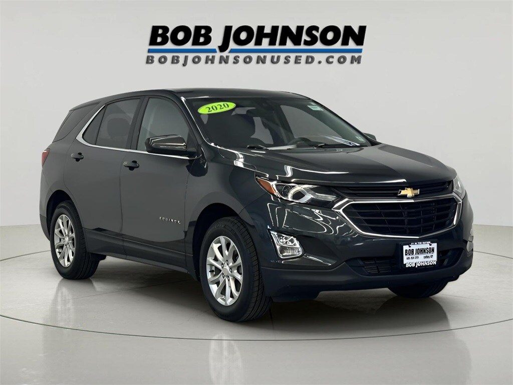 2020 Chevrolet Equinox LT photo 2
