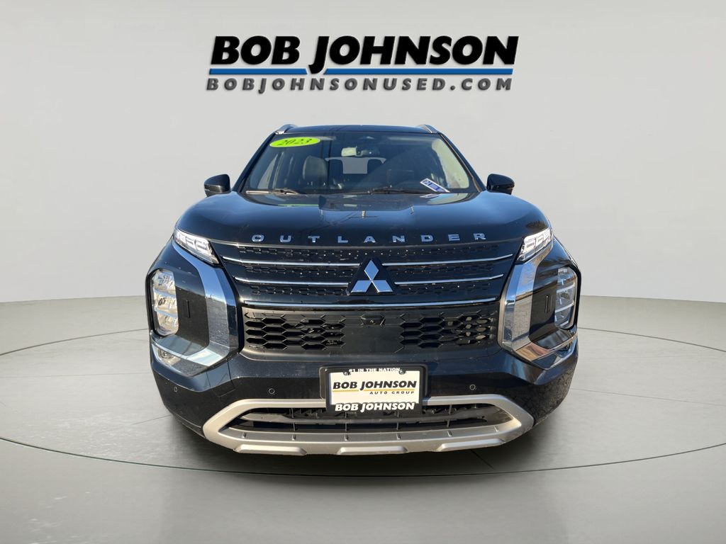 2023 Mitsubishi Outlander PHEV SEL photo 2