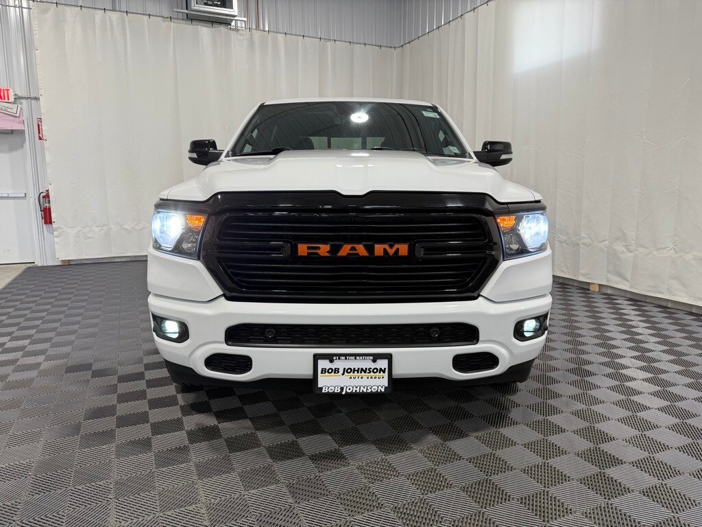 2021 Ram 1500 Big Horn Lone Star Night Edition photo 4