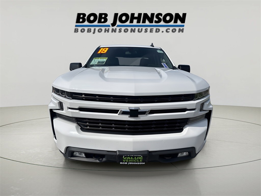 2019 Chevrolet Silverado 1500 RST photo 2