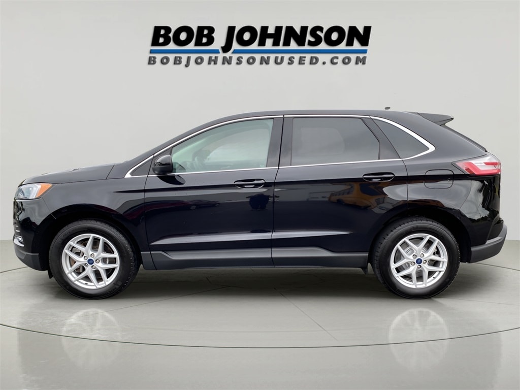 2022 Ford Edge SEL photo 4