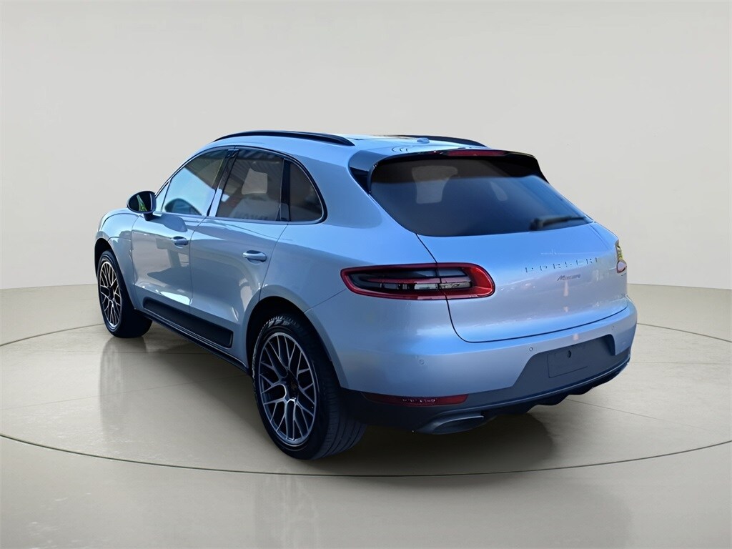 2018 Porsche Macan Base photo 4