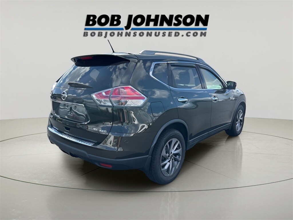 2016 Nissan Rogue SL photo 3