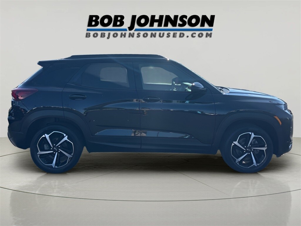2021 Chevrolet Trailblazer RS photo 2