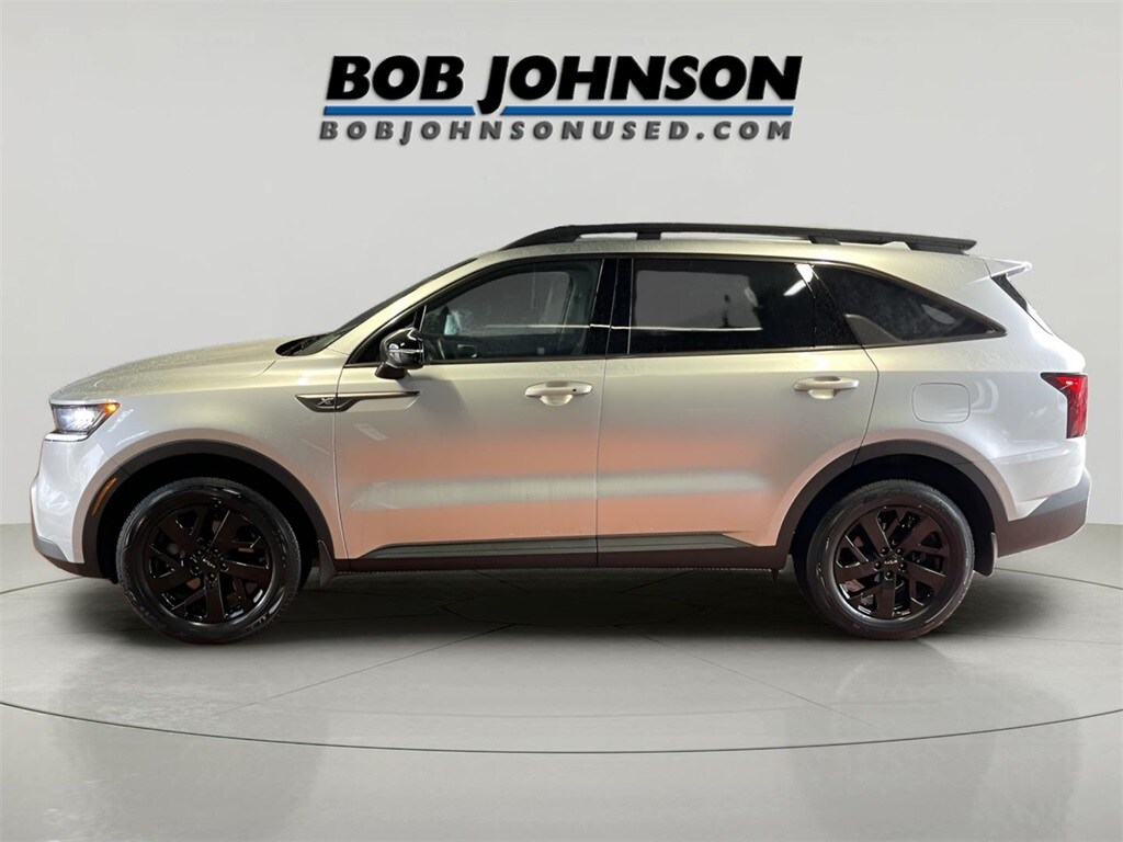 2022 Kia Sorento S photo 3