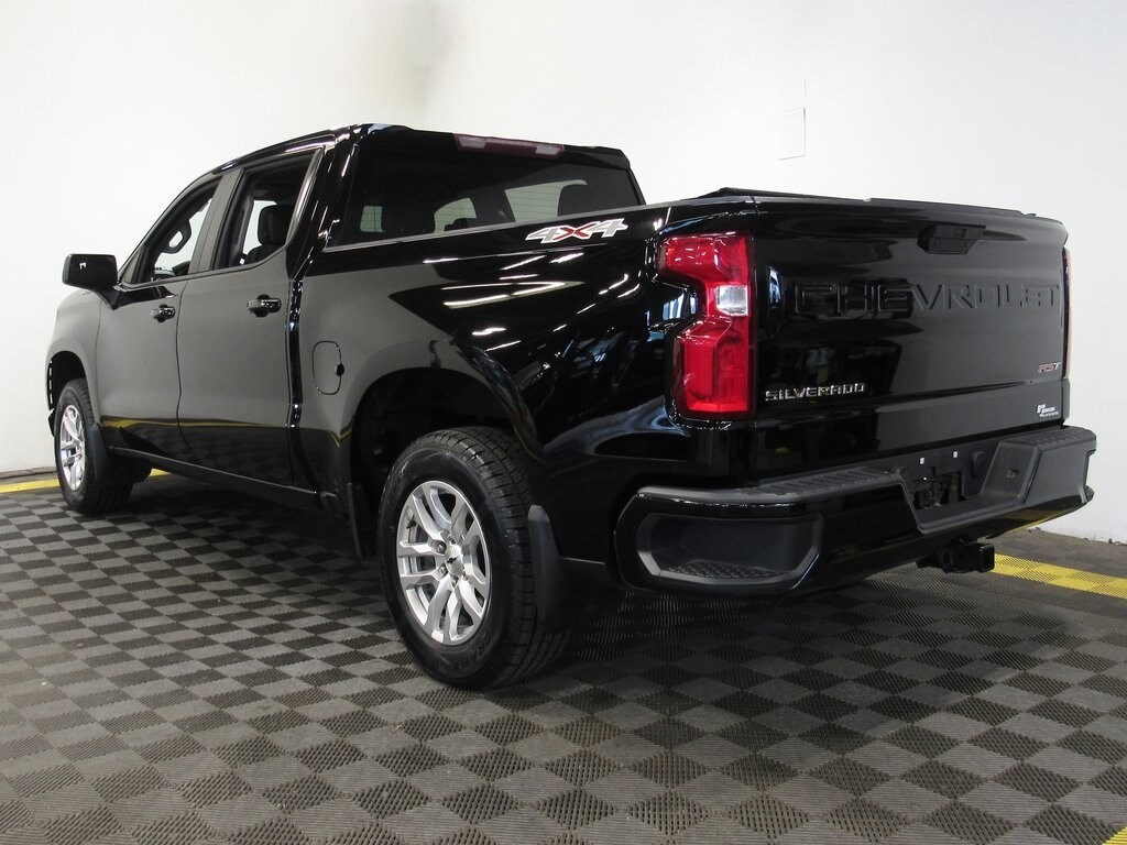 2019 Chevrolet Silverado 1500 RST photo 2