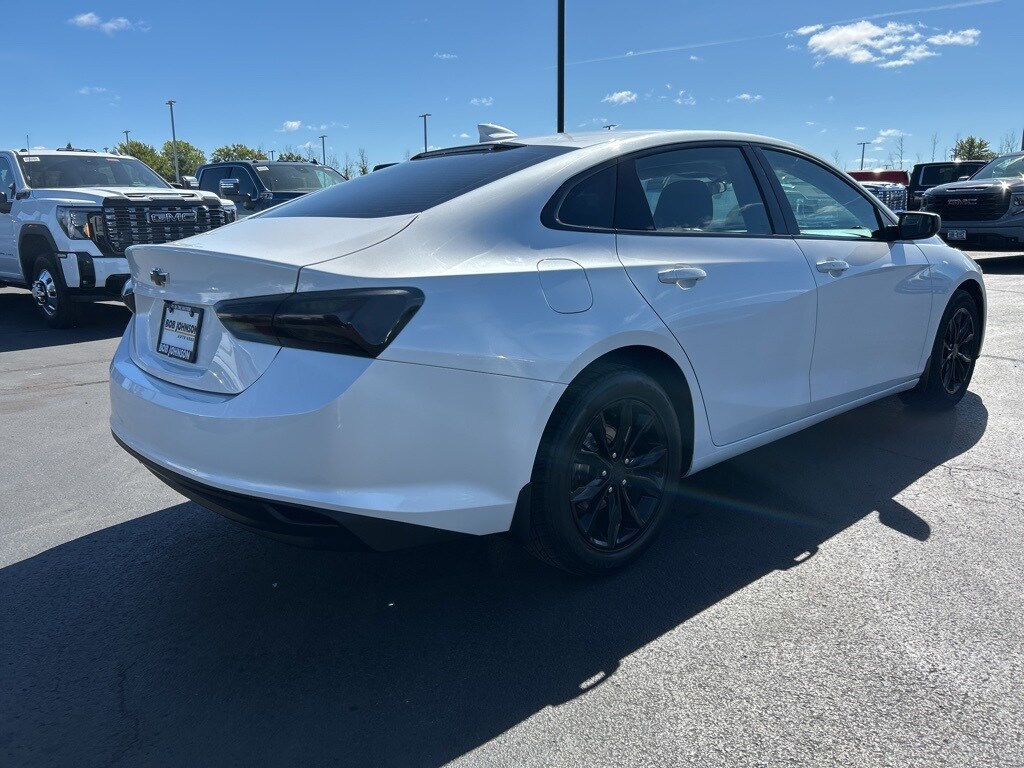 2019 Chevrolet Malibu 1LT photo 3