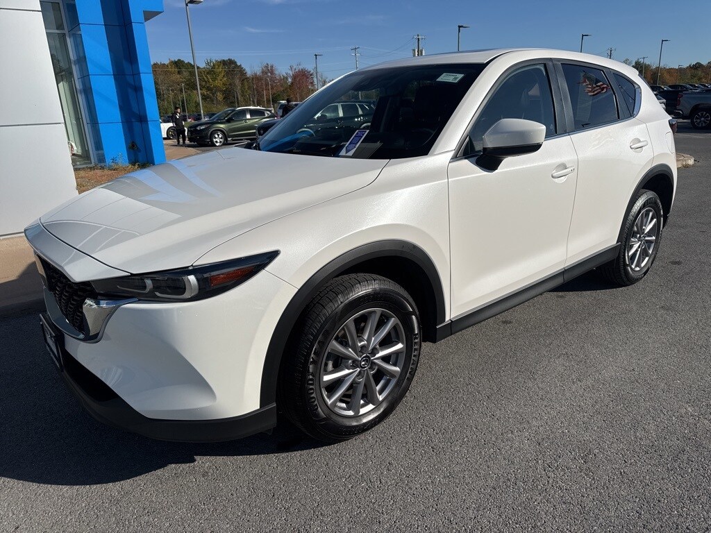 2022 Mazda CX-5 2.5 S Preferred photo 3