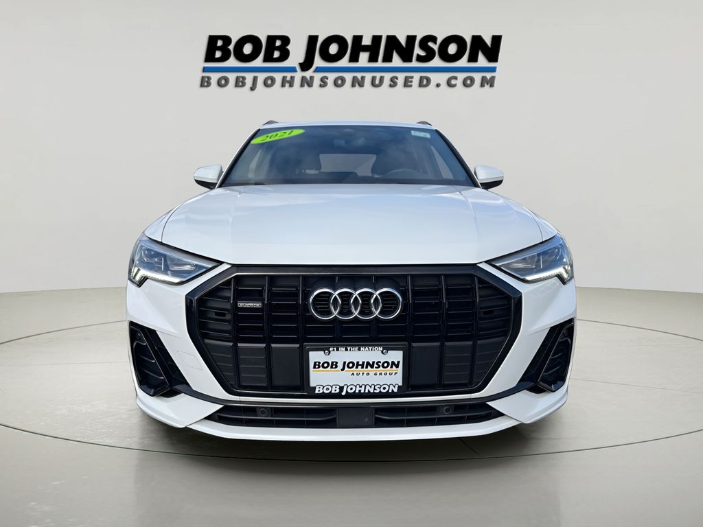 2021 Audi Q3 45 TFSI S line Premium photo 2