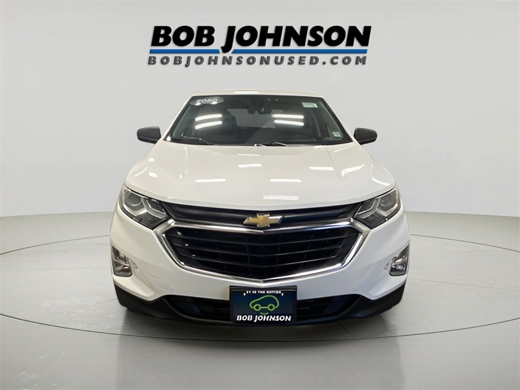 2020 Chevrolet Equinox LS photo 2