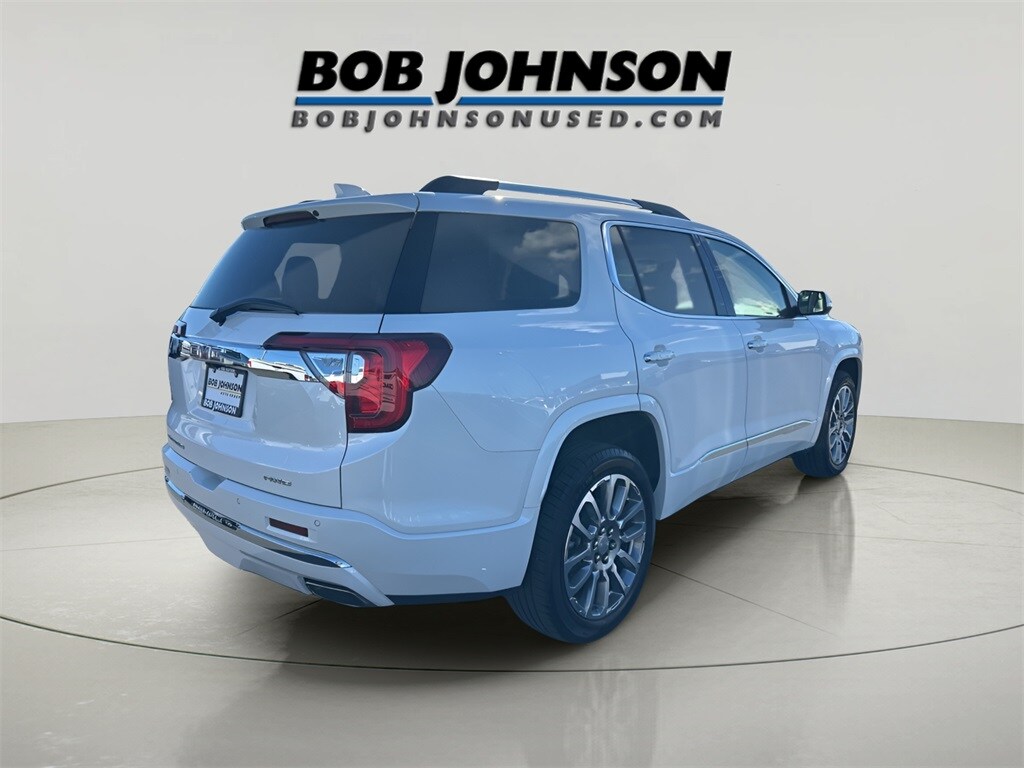 2023 Gmc Acadia Denali photo 3