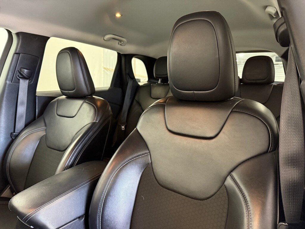 Used 2019 Jeep Cherokee Latitude Plus SUV