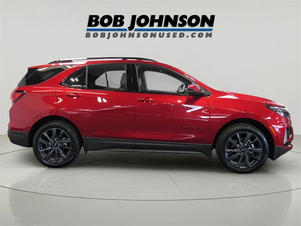 2022 Chevrolet Equinox RS photo 3